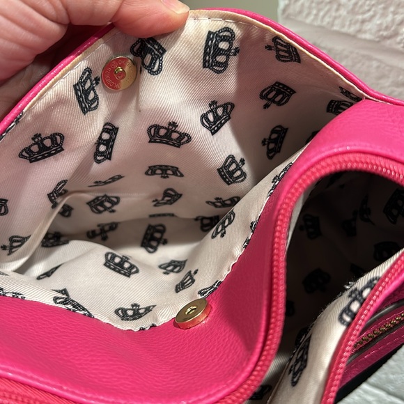 Like New Juicy Couture Hot Pink Bag Crossbody Purse - Picture 6 of 9